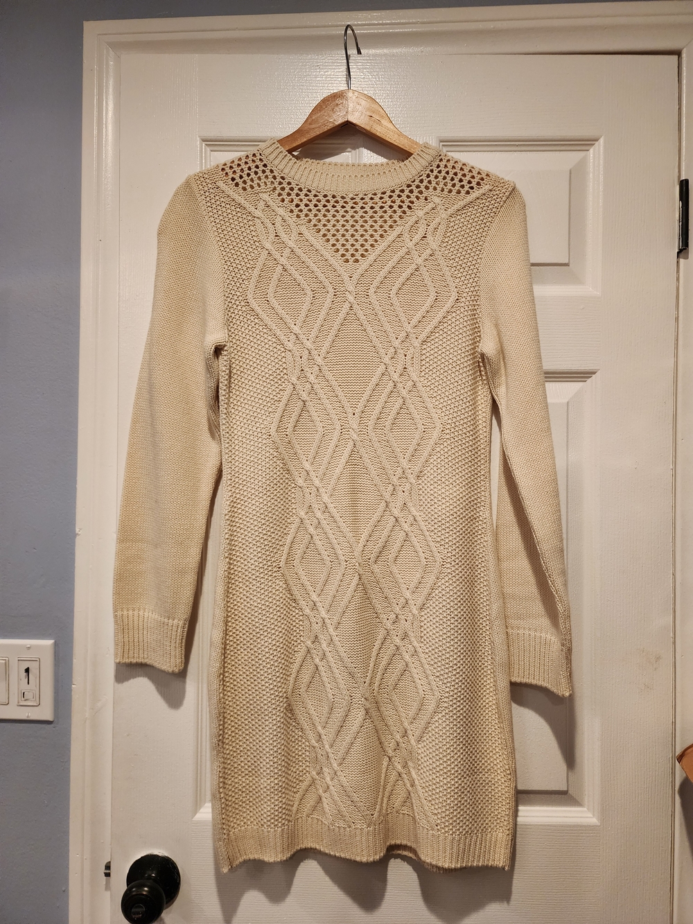 VENUS Cream Cable-Knit Mini Sweater Dress - Picture 4 of 10